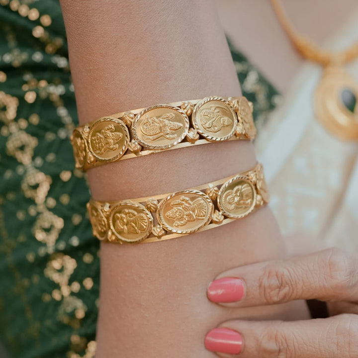 ASHTA LAKSHMI MOULDING BANGLE